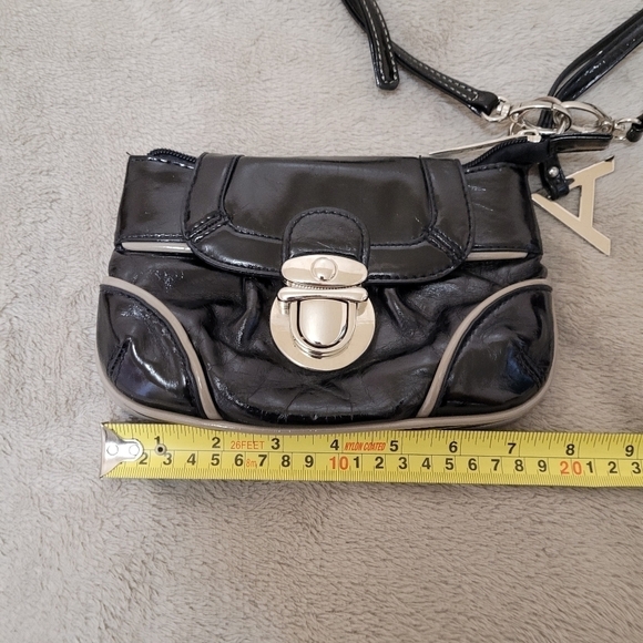 Aldo black wristlet - Picture 7 of 8